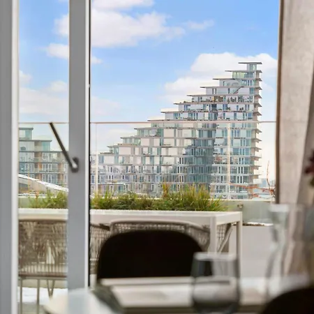 Presidential With Incredible Balcony Apartment
