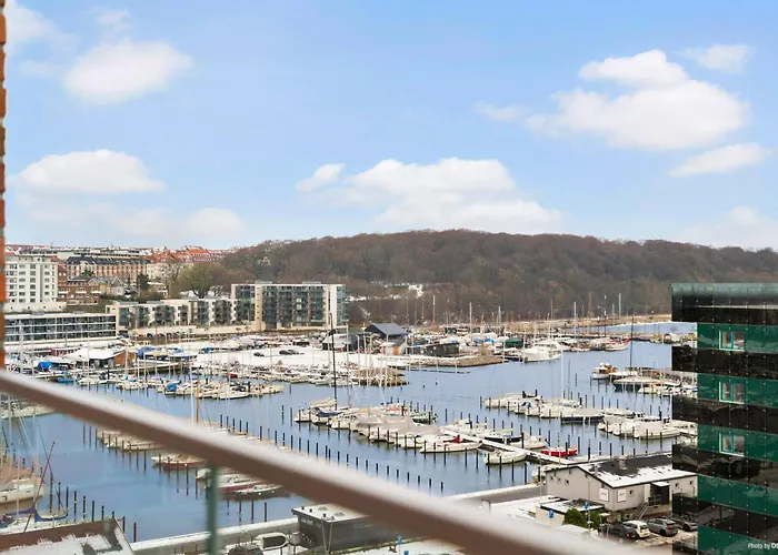 Presidential With Incredible Balcony * אורהוס